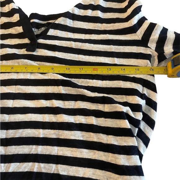 Loft women’s black and white stripped top - Picture 4 of 4
